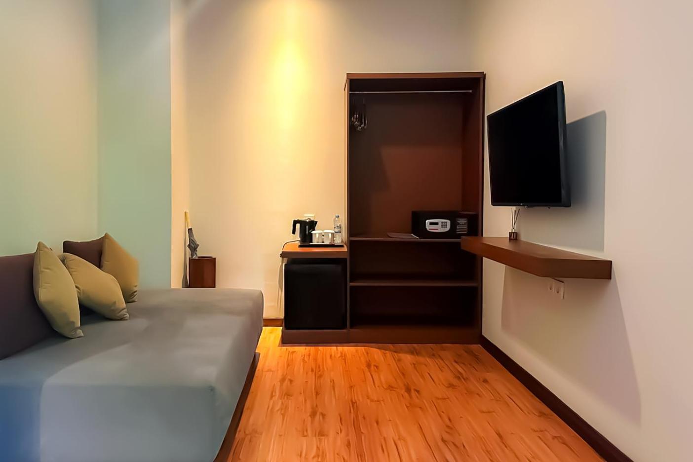 Grand Whiz Hotel Nusa Dua  Exterior foto